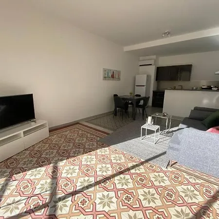 Le Contemporain-2 Chambres-vue Eglise Saint Paul Apartment *